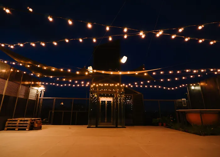 Sook Station Hostel กรุงเทพมหานคร